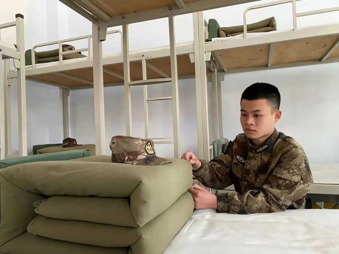 Ф˼�h��ĸ��ɶ͵͵�����ӣ������ǡ���