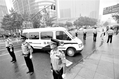 李天一受審稱連嫖娼都未進(jìn)行 案件今日繼續(xù)審理