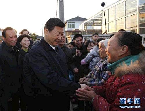 2014��12��13������������ƽ��悽��е�ͽ�^���I���ï����Ȼ���{�Еrͬ�����H�����ֽ�Մ�����A��ӛ�� �m�t�� �z