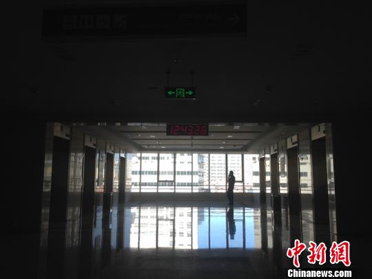 2��1�գ���܊���t(y��)Ժ�D�a(ch��n)�ƵĮa(ch��n)���⣬һ���Ҍ��ڵ����Ԓ��ԓ�Әǵı������Vӛ�ߣ��a(ch��n)��Ҫ���������c(di��n)������S̽ҕ�� ���� �z