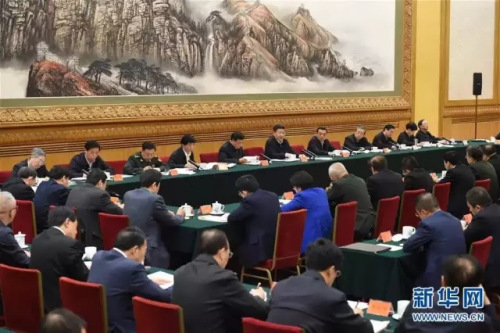 習近平:領導干部要學會通過網絡走群眾路線