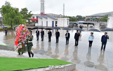 習總書記固原行——走好新的長征路 習總書記固原行——走好新的長征路