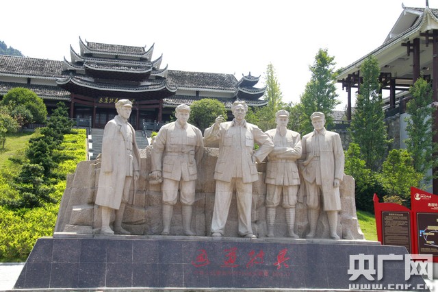 ���W�jý�w���D�ġ���������Ҋ�C����С��֮·