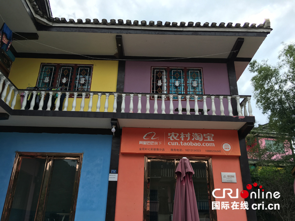 �DƬĬ�J���}