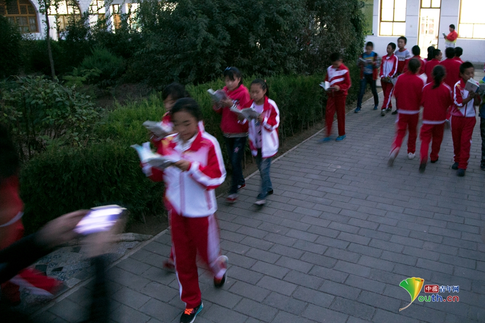 【網絡媒體走轉改】恰同學少年:群山掩不住紅軍小學的朗朗書聲 【網絡媒體走轉改】恰同學少年:群山掩不住紅軍小學的朗朗書聲