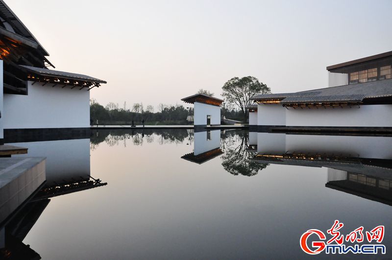 探營世界 探營世界