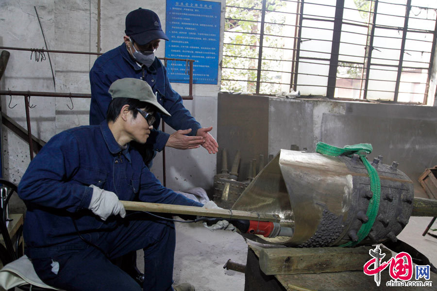 �������:�Ї�����{����һ�˄�����[�M�D]