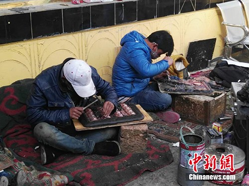 �ڏS��?j��)?n��i),������ϯ�ض���,���������y(t��ng)��ˇ,һ�c(di��n)�c(di��n)�ô������еĽ��١����¾W(w��ng)ӛ�� ������ �z