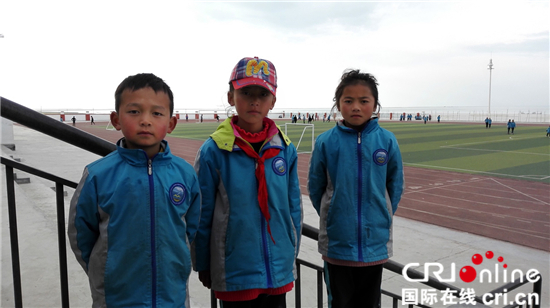 �DƬĬ�J���}