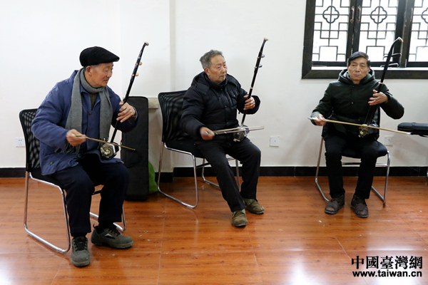 【網絡媒體走轉改】前鋒區會龍村:脫貧致富路上的華麗蛻變 【網絡媒體走轉改】前鋒區會龍村:脫貧致富路上的華麗蛻變