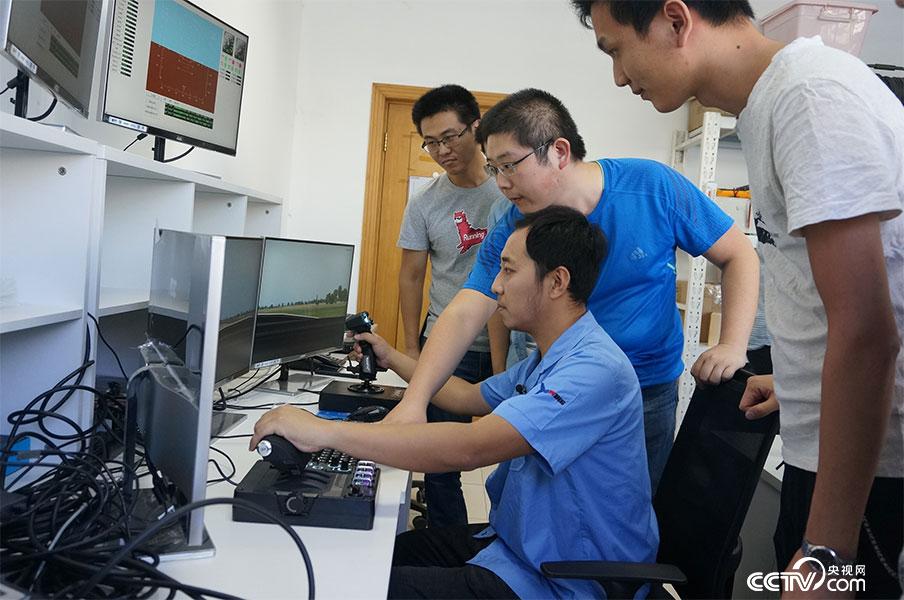 ���º�ͬ����ģ�M�w����ǰ