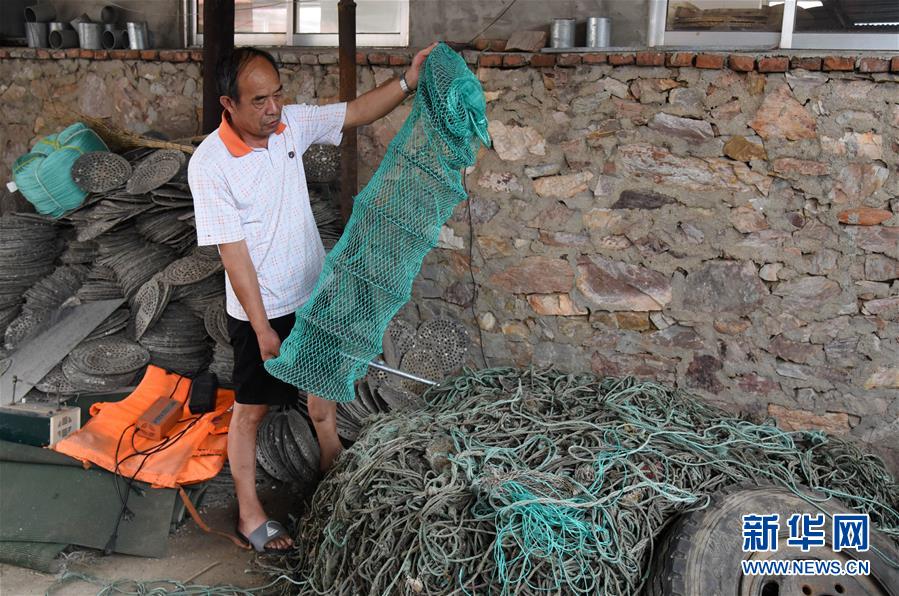 �����Aȫý�^�l�������҂���С������D�Ļ��ӣ���2���Ҹ�С���뮋�������R��������LС���®���