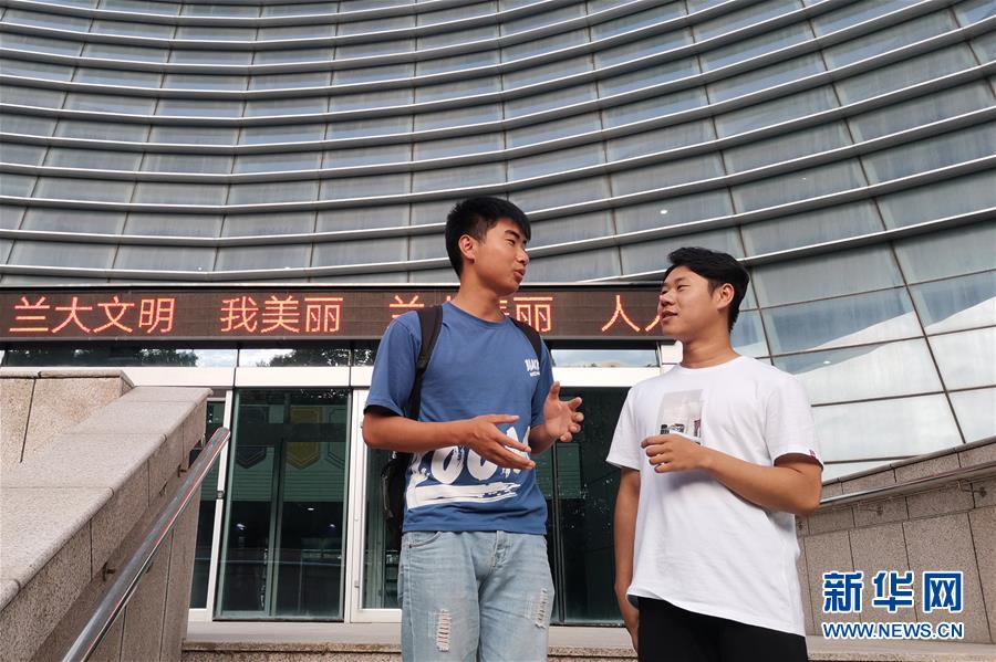 �����Aȫý�^�l�������҂���С������Q��(zh��n)�Q��Óؚ����(ji��n)���D�Ļ���(d��ng)����12��Óؚ���ɫ