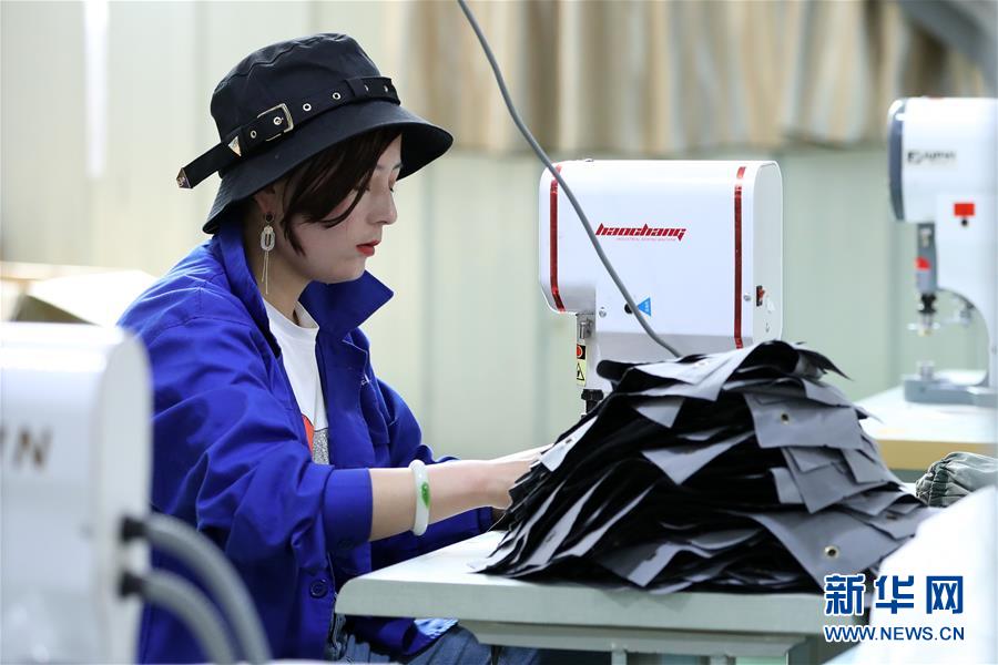 �����Aȫý�^�l�������҂���С������Q��(zh��n)�Q��Óؚ����(ji��n)���D�Ļ���(d��ng)����15��Óؚ���ɫ