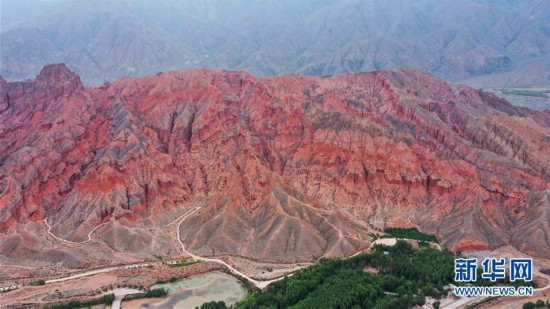 (新華全媒頭條·走向我們的小康生活·決戰決勝脫貧攻堅·圖文互動)(7)高原上綻放的光芒——來自青海攻克深度貧困堡壘的故事