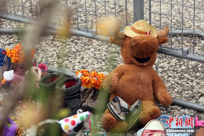 ���ؕr�g6��2�գ���λ�ڶ�����ļ��ô󰲴���ʡʡ�h������Tǰ���˂��[���˸�ʽ��ż�� �ϰ��pͯЬ���r�������Կ��ȣ�����ǰԓ����Ԋʡ(���g����炐�ȁ�ʡ)һ̎ԭס����ތWУ�fַ�l�F215�߃�ͯ�z��֮��־���� <a target='_blank' ><p  align=