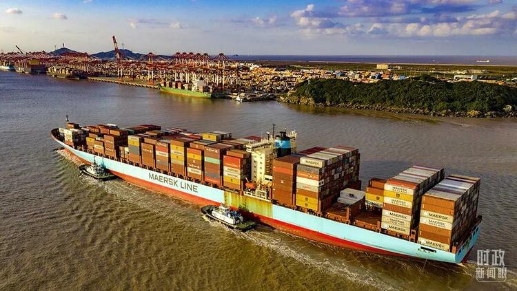 �r������ح�ġ��傀һ���x����(x��)��ƽ���M(j��n)�����_Ļʽ�ϵ���ּ���v