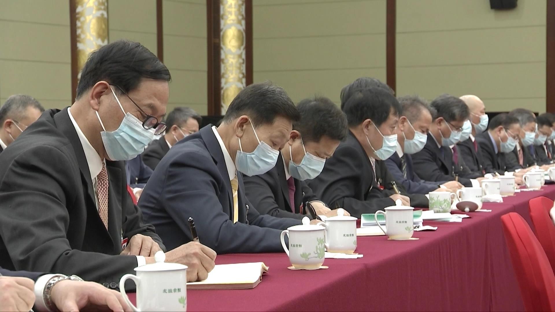 (li��n)�M��(hu��)�F(xi��n)��(ch��ng)�������_(t��i)��ҕӛ�����x�Ĕz��