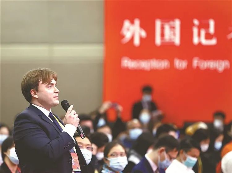 ��ʮ���������Mһ���x���Ї��Ĵ���