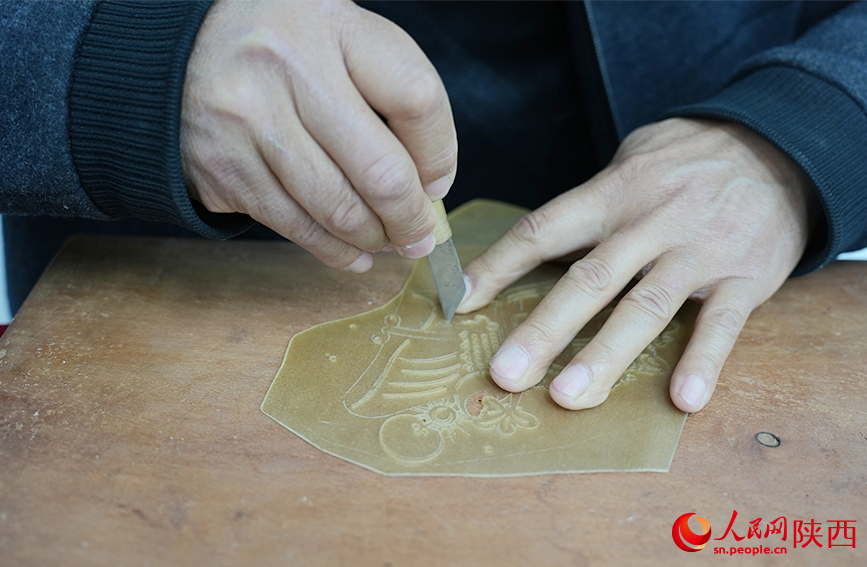 ��x�������M�е��ƤӰ������Wӛ�� �Oͦ�z