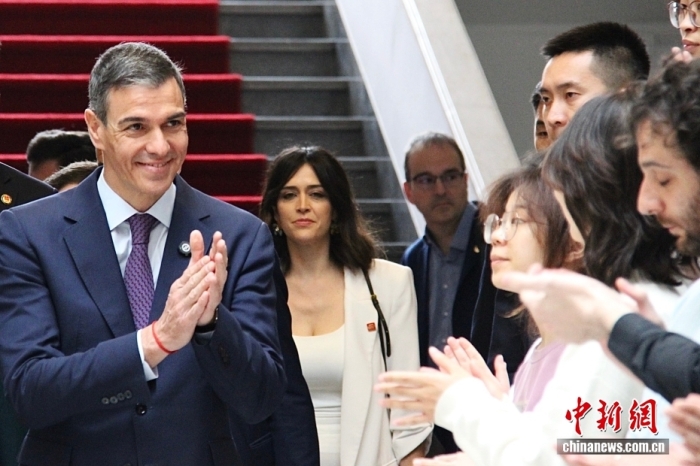 ����4��13�գ����������ڌ��Ї��M����ʽ�L��������������ɣ��˹(��)�����A��W�c�W�����ӡ� <a target='_blank' href='/' _fcksavedurl='/'><p  align=