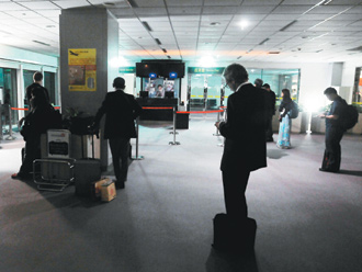 �ڶ����B�L�ȼ���C��һƬ��ڣ�ֻ���o�����ڵ��������ṩ������Դ���DƬ��Դ���_�����ψ�