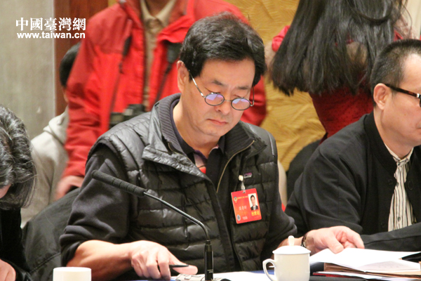 政協(xié)委員濮存昕呼吁:要為缺失的傳統(tǒng)文化買單 政協(xié)委員濮存昕呼吁:要為缺失的傳統(tǒng)文化買單