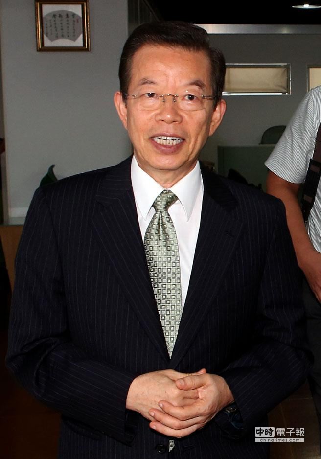 謝長廷對蔡英文再喊話:民進黨主席不應參選領導人。 謝長廷對蔡英文再喊話:民進黨主席不應參選領導人。