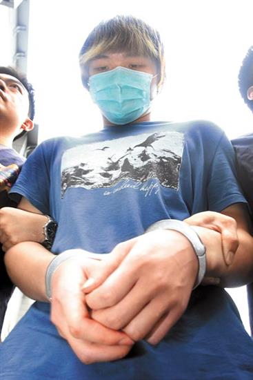 鄭捷粉絲團版主閻承典昨逮捕到案 鄭捷粉絲團版主閻承典昨逮捕到案