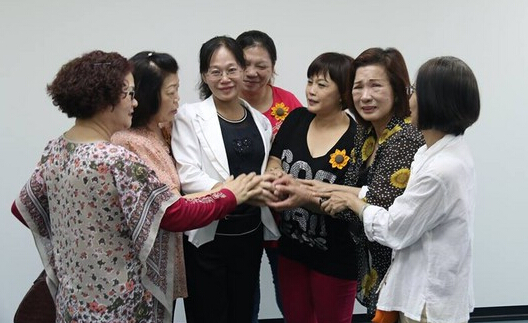 �°l֮�����ֿh�DŮ�F�w�����L����30���˵��й������x�灆���ʹ�⡣���_ý�D��