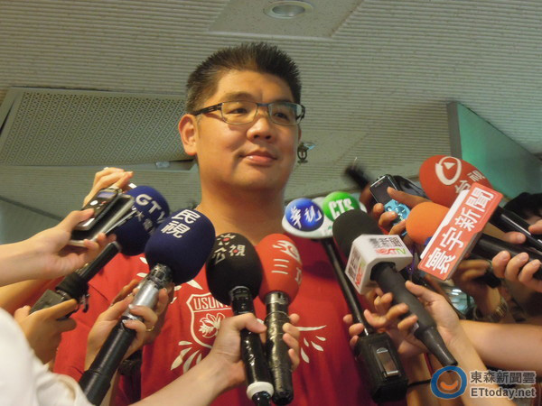 連勝文駁斥蔡英文“臺獨(dú)天然”的歪論 連勝文駁斥蔡英文“臺獨(dú)天然”的歪論