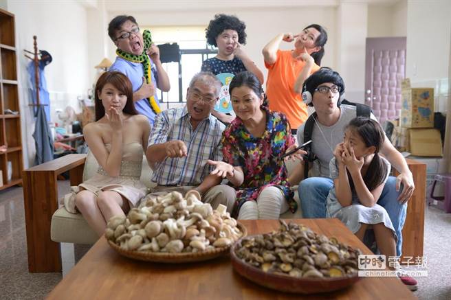 �����߼ҵ����u�����xӰƬ�����{�x�e������һ�c��ˮ����һ�c֙�R����Щ��Ĭ���Ҹ��С�