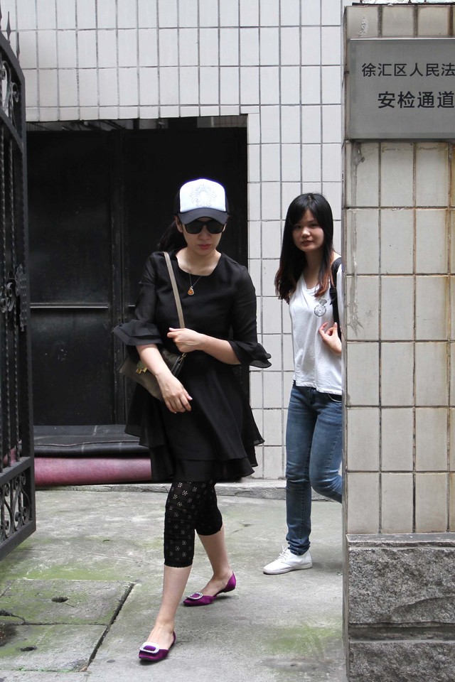 老公稱奪回女兒撫養權與黃奕離婚:愿一切不變卦了 老公稱奪回女兒撫養權與黃奕離婚:愿一切不變卦了