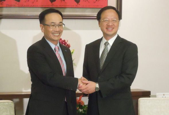 ���˘���Ց�(y��ng)Ӎ2��(g��)С�r(sh��)��������4�c(di��n)�������x�_(k��i)���s�ء�����Ժ����Ҋ(ji��n)�e��