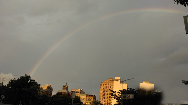 ���۳��F(xi��n)�ʺ� �W(w��ng)�ѣ��θ����߳�����������D��