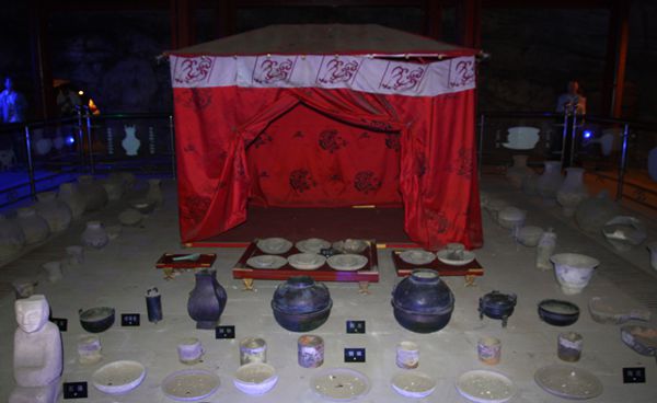 靖王墓中室概況(中國臺灣網 郭曉康攝) 靖王墓中室概況(中國臺灣網 郭曉康攝)