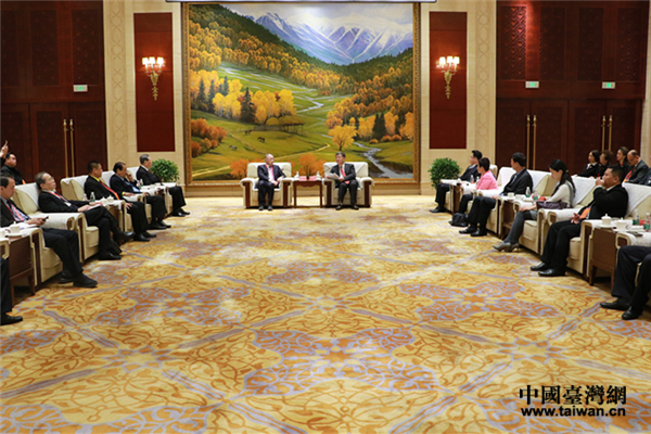 全國人大常委會(huì)副委員長、中國統(tǒng)促會(huì)副會(huì)長陳竺中國統(tǒng)促會(huì)副會(huì)長陳竺會(huì)見亞洲地區(qū)統(tǒng)促會(huì)聯(lián)合總會(huì)訪問團(tuán) 全國人大常委會(huì)副委員長、中國統(tǒng)促會(huì)副會(huì)長陳竺中國統(tǒng)促會(huì)副會(huì)長陳竺會(huì)見亞洲地區(qū)統(tǒng)促會(huì)聯(lián)合總會(huì)訪問團(tuán)