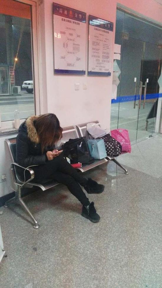 Ů���ھ�����