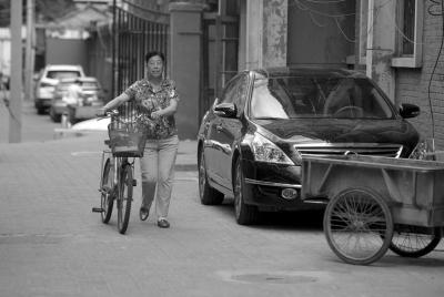 �w�tӢ����ȥȺ�����С����A�r(sh��)��(b��o)ӛ�ߏ���z