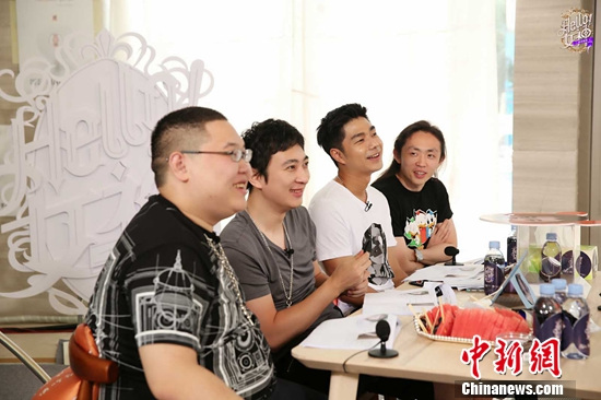 ��˼���J��ƽ���˱���ŮҪ������б���