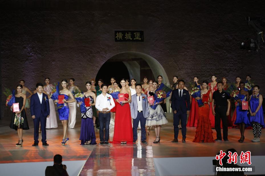 �½z·����ģ�ش�ِ���Qِ��Ļ �Ї���������Z��