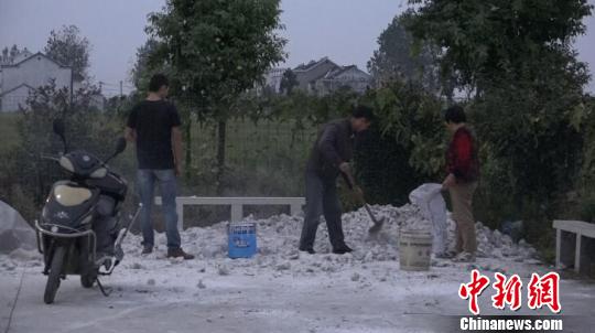 �Ͼ����R�����������ع�40С�r(sh��)����(d��ng)?sh��)ؾ���Ҽґ���ʯ�ҷ��T���� ���� �z