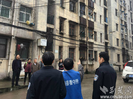 19�qŮ�W���s�������ӷ�����������ʡ�B������