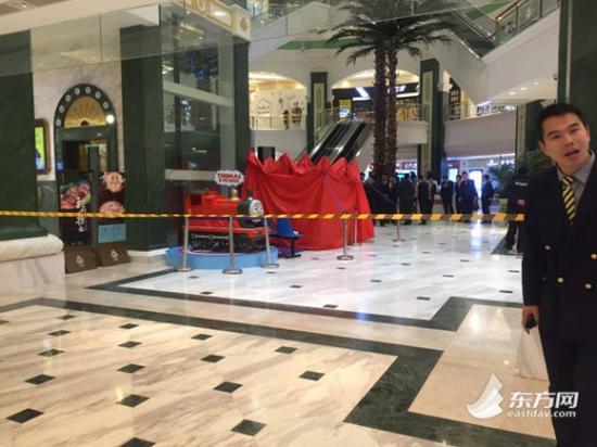 �DƬ�f��:���ǬF���������Sɫ���侀  ��Դ:�|���W