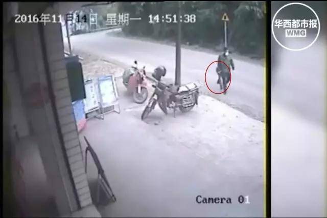 11��14������2�c51����һ��ƽ�^���������Բʱ��b��������ɫ���ֺͰ�ɫ���ף��������Բ�ѝ�Ӱ�������һ���ܠ��ͻȻ�_�M�Ĵ��Y��И����h��������͈���]���I�I����ֱ���C�Ϲ��_��