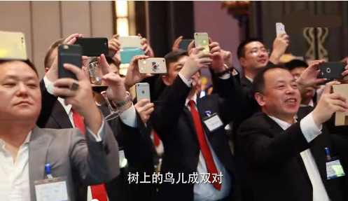 �������˚��