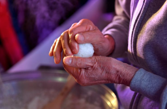 ����50��ĕr(sh��)�gȥ��һ������,׌ȫ���˓�����.