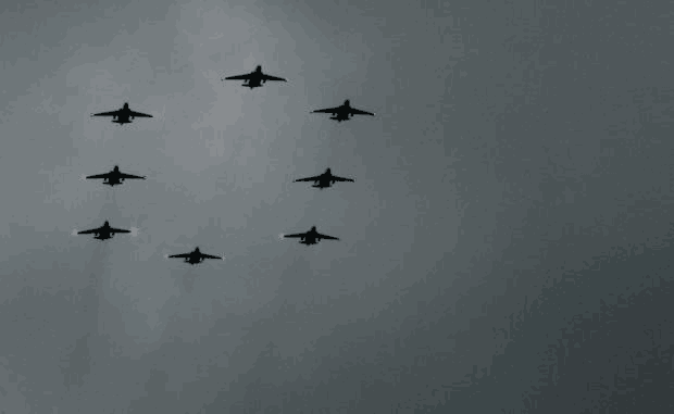 ���_˹��Ҏ(gu��)ģ�R�r(sh��)܊�� ܊�(du��)�M(j��n)���(zh��n)��ģʽ