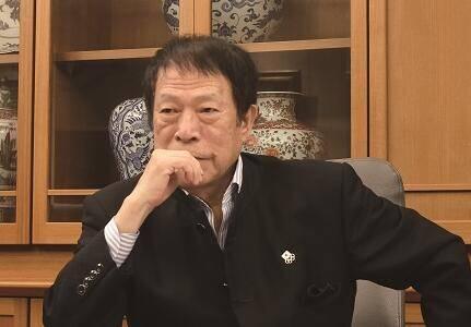 APA���F������Ԫ����־��