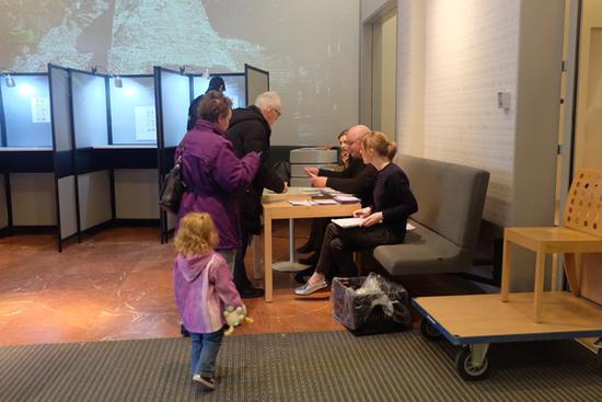 ���m�R�D����־�����^�ȵ�ͶƱ�F����  ���ĈDƬ���������ṩ